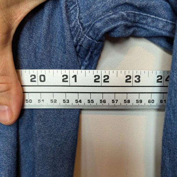 Holiday Editions Denim  Button Down Christmas Holly Embroidered Top 1X - Picture 8 of 9